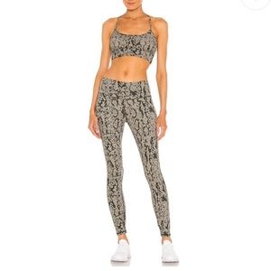 NWT Varley Century 2.0 Leggings Tile Snake Print